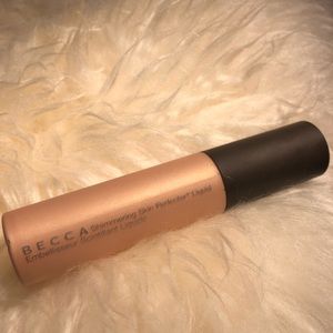 BECCA Shimmering Skin Perfector⭐️